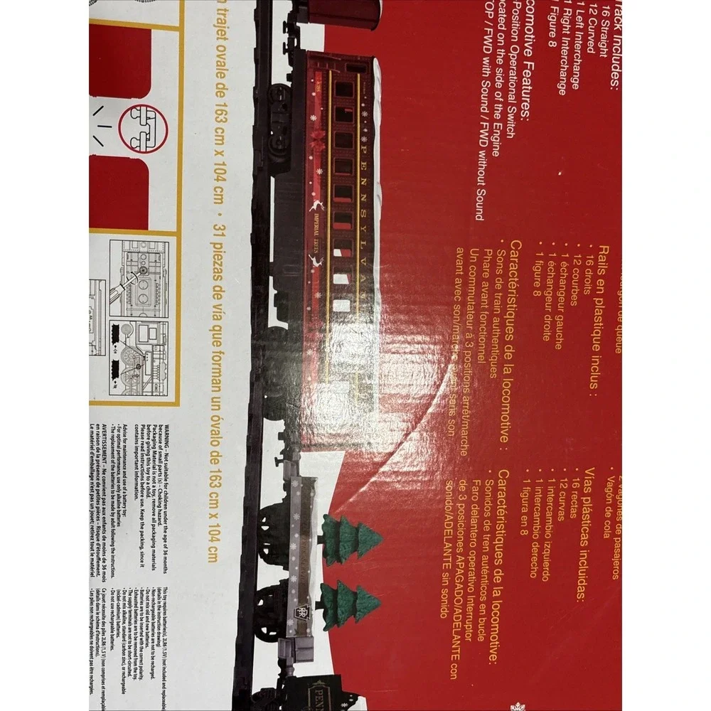 NEW Lionel 37-Piece Battery Operated Christmas Railroad Train Set Penn 712070